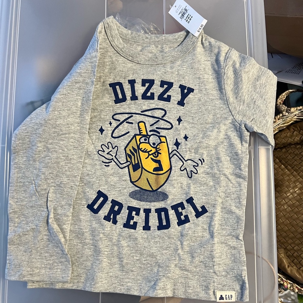 GAP Kids Hanukkah Dizzy Dreidel T-Shirt gray new